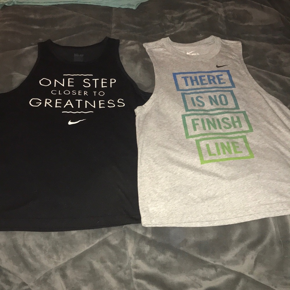 Nike athletic tank tops Small